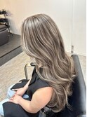 ハイライトカラーくびれヘアアプリコットオレンジ