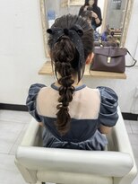 プティクローシェ バイ クオーレ(petite cloche by CUORE)&nbsp;編みおろしポニー 結婚式ヘア参列ヘア