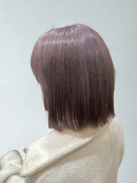 艶感ラベンダーピンク×切りっぱなしボブ