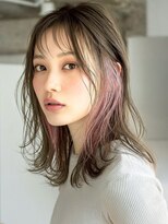 ルービック(Rubik's) インナーカラー/イヤリングカラー/髪質改善/外ハネ/ピンク