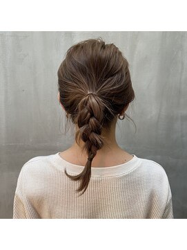 アリーズ(ALLYS) ストリートファッションに合う簡単アレンジ