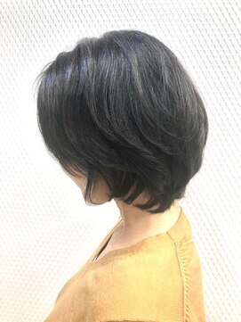 クオリス 上福岡店(QUALIS) 大人かわいい/小顔/ひし形ヘア/ミディアム/黒髪/30代40代50代