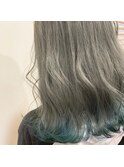 グレージュ×裾カラーグリーン