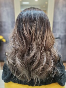 レッドカーペット(Red Carpet) バレイヤージュ×ミルクティーアッシュ