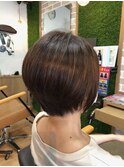ショートボブ