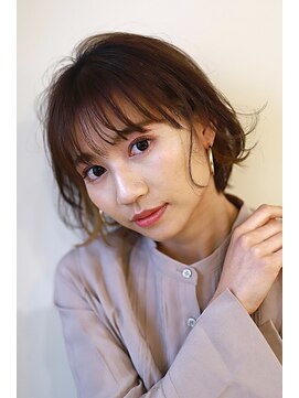 テラス 中百舌鳥(Terrace) 透明感ベージュ/柔らかショートボブ