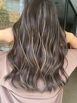 ヨロ 小岩(YOLO)&nbsp;ハイライトグラデーションカラーオージュアダブルカラー白髪染め