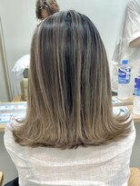 ラヴィエール(LAVIERE by R-EVOLUT)&nbsp;ハイライト/ケアブリーチ/レイヤーカット/髪質改善【柏/柏駅】