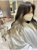ホワイトグレージュ