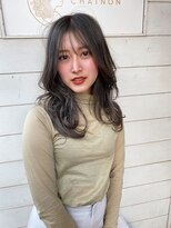 アミュレ(Amule)&nbsp;フェミニンハイトーングレージュくびれレイヤーカット梅ヶ丘30代