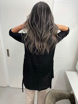 キング 枚方店(K!ng) 【枚方、高槻、梅田】ホワイトハイライト