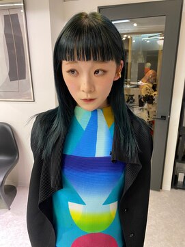 ペレ 渋谷(PELE) 黒髪／グレーベージュ/レイヤーロング/前髪パーマ／渋 谷