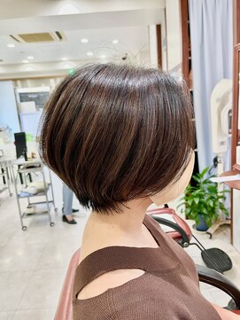 美容室ぬばたま 練馬店 大人ショート（前髪なし）