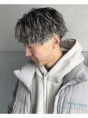 ツイスパ ホワイトメッシュ ハイライト マッシュパーマ 新宿東口