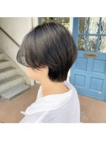 ジジ ヘアワークス(gigi hair works)&nbsp;レザーでつくるショートカット