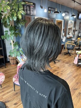 ロイズ ヘアデザイン アンド スパ(LOES) ウルフカット×オリーブグレージュ