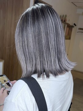 ブレイズヘアー(BLAZEhair) コントラストホワイトバレイヤージュ×ブリーチ２回