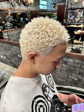 スリーセント 栄(3/cent) イージードリル/スパイキーベリーショート/ホワイトブロンド