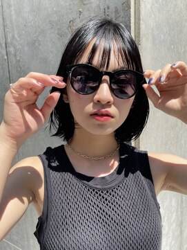 ピークアブー 原宿ハラカド(PEEK-A-BOO) 黒髪ボブくせ毛多毛ロブ外ハネストレートオイル仕上げウェット夏