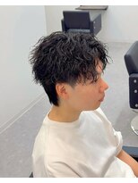 ブライト(BRIGHT)&nbsp;ツイストスパイラルパーマセンターパートウルフ