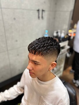 バーバーブロス(BAR BER bro's) アイロンパーマ〈クロップ ver〉/浦安/濡れパン