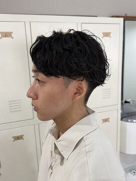 ウタシロイロ(uta shiroiro) シャドウパーマ