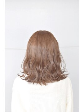 ヘアアンドメイク ムーア(Muuua) 黒髮卒業☆ナチュラルベージュ