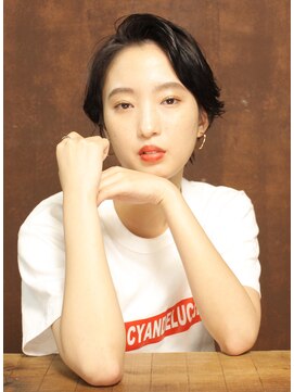 シアンデルカ(CYANDELUCCA) 大人の黒髪マニッシュショート