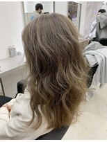 エイトデイズ 三宮駅前店(EIGHT days)&nbsp;大人ベージュ