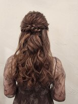 エフェ(effet)&nbsp;華やかロングハーフアップ