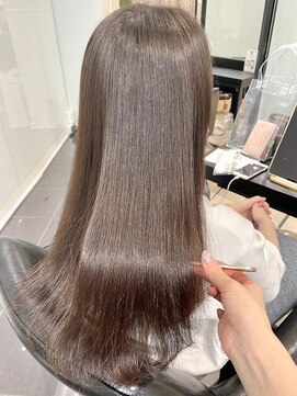 ラブクロムトーキョー オモテサンドウ(LOVECHROME OMOTESANDO) 表参道髪質改善トリートメントグレージュカラー大人かわいい美髪