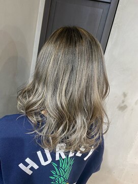 アクト 三鷹店(ACT) シルバーグレージュ☆シャドールーツ