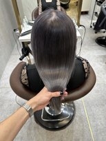 ロンド レア 天神大名店(Lond Le’a)&nbsp;ダブルカラーシルバーグレージュケアブリーチレイヤーカット韓国