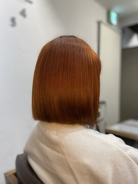 バース(BirtH) 外国人風オレンジカラー