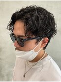 波巻きパーマセンターパートツイストパーマメンズマッシュパーマ