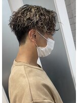 ヴァンメン ヴァンカウンシル 金山(VANMEN VAN COUNCIL)&nbsp;ハイライトウェーブパーマ