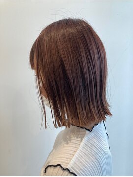 スタジオ アルファプラス 日暮里店(studio α+) ステップボーンカットカットボブショートハイライト白髪ぼかし