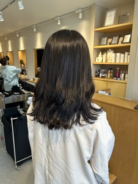 トリート 浦安店(TREAT) 艶寒色アッシュグレージュ_TREAT浦安