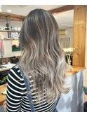 バレイヤージュ × ロング