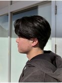 重めシルエットに、毛流れで抜け感をプラス◎毛流れスタイル
