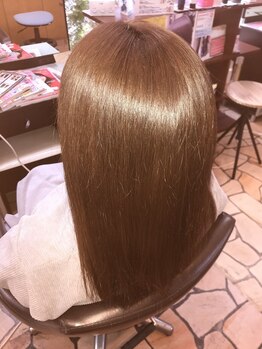 【本気の髪質改善で艶髪へ＊】髪質改善メニューや、髪をいたわるトリートメントカラーを豊富にご用意◎