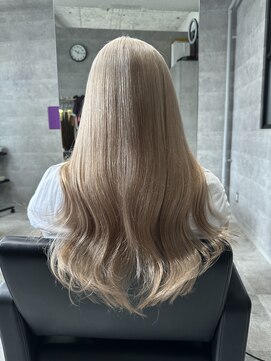 ルイス(L'wis) ホワイトブロンドベージュ♪朝長