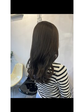 レイリー(LAiLy) ロング　ゆるふわ　ウェーブ