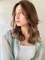 レア 表参道(L'ea) 大人ガーリーダークアッシュミディアムレイヤー似合わせカット