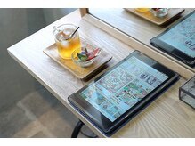 【タブレット貸出しあり！好きな雑誌を読み放題♪ドリンクサービスもございます】