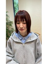シフト(SHEEFT)&nbsp;スカーレット前髪パーマモテ髪ミディアムレイヤー外ハネスタイル