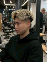 リッチブランドアンドコー 守口店(Rich Brand&Co) かき上げヘア七三ヘアツーブロックメンズ波巻きスパイラルパーマ