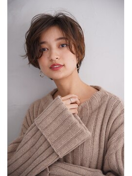 リリア(LILIA.) ショートボブウェーブ