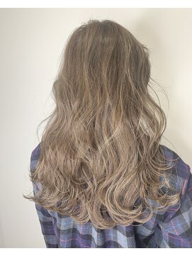 ジャイロヘア(gyro hair) ハイライトスタイル