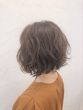 エミュ(emu) natural抜け感 波巻き風パーマstyle 【emu】